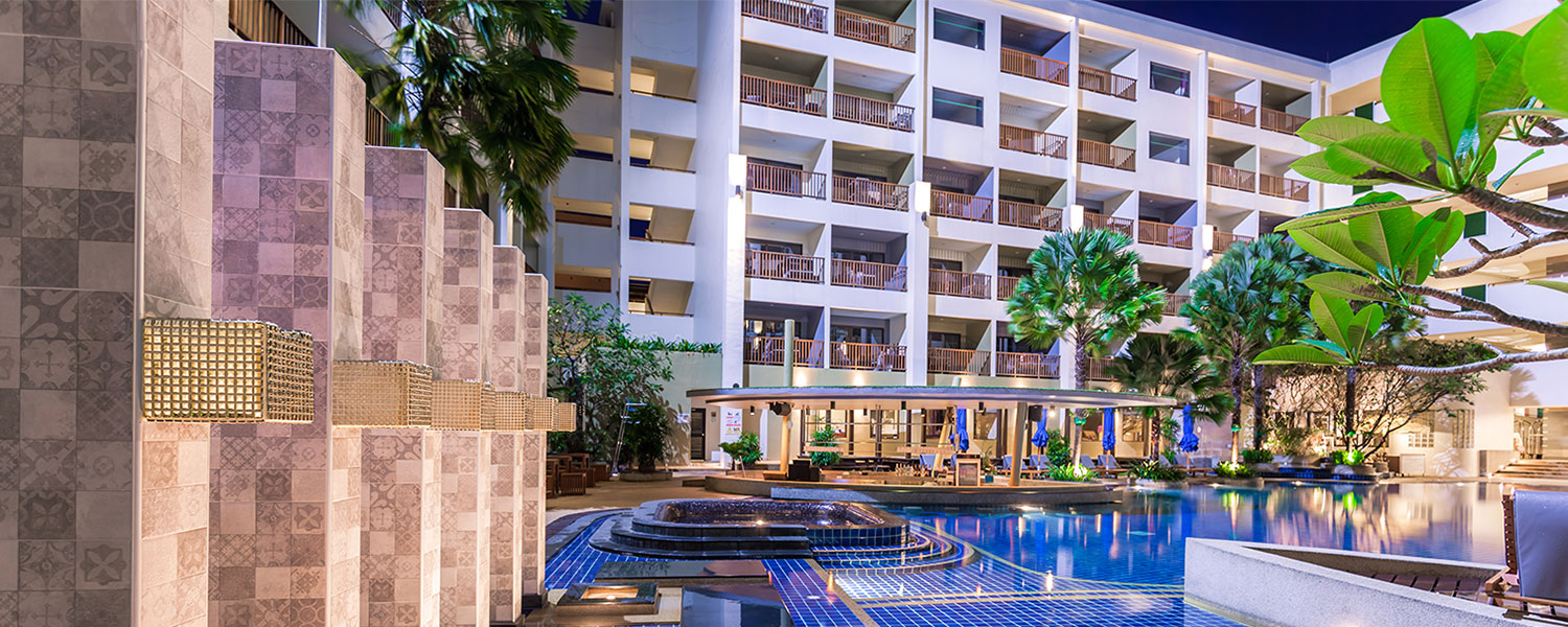 Deevana Plaza Phuket Patong, 4-star hotel beach