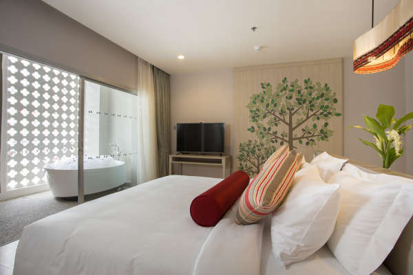 Ramada Phuket Deevena, 4-star hotel